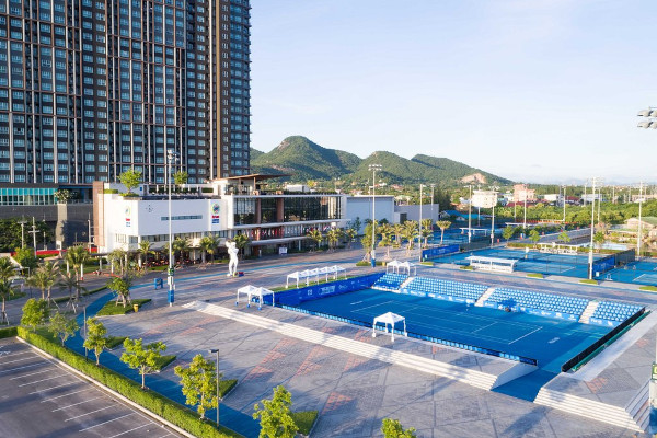 The Standard Residences 24